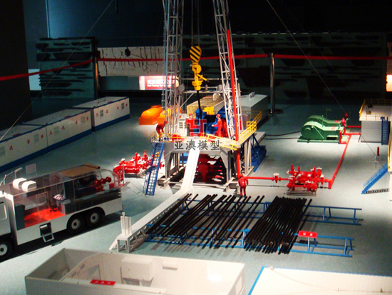 陆地石油井架模型